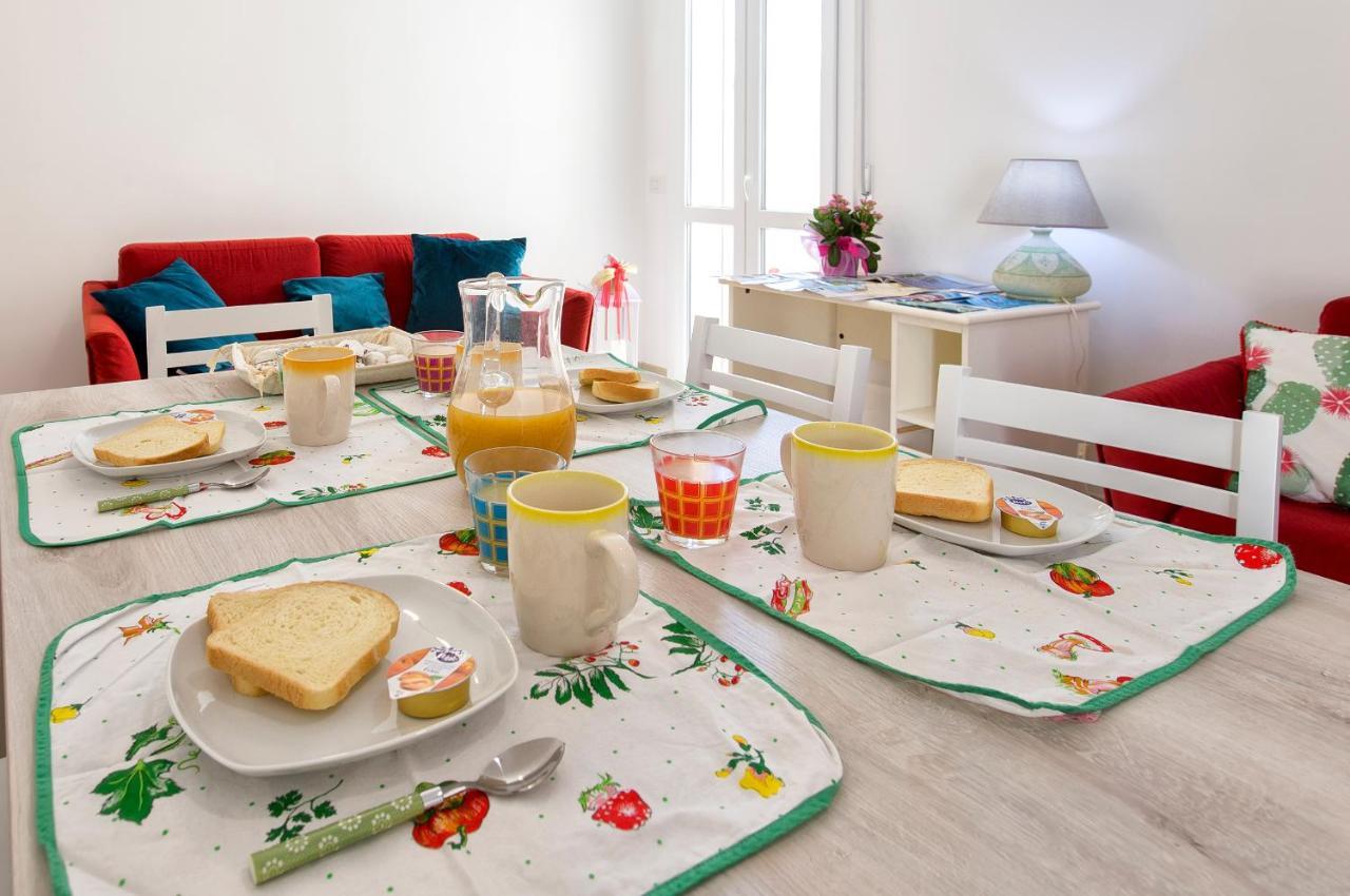 Il Giardino Fiorito Casa Vacanze ألغيرو المظهر الخارجي الصورة