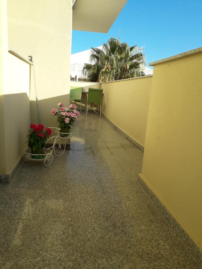 Il Giardino Fiorito Casa Vacanze ألغيرو المظهر الخارجي الصورة