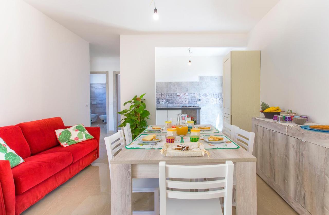 Il Giardino Fiorito Casa Vacanze ألغيرو المظهر الخارجي الصورة