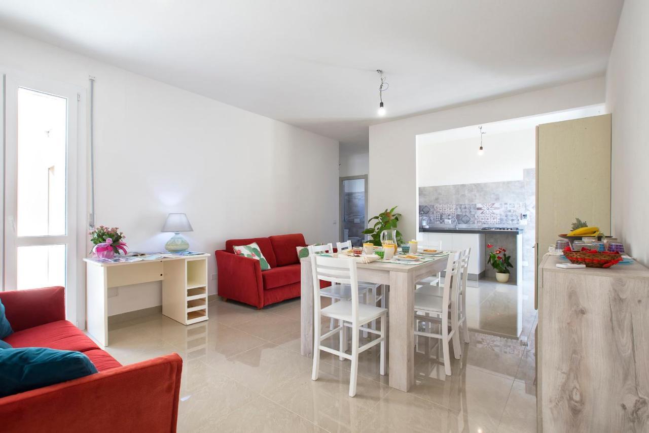 Il Giardino Fiorito Casa Vacanze ألغيرو المظهر الخارجي الصورة