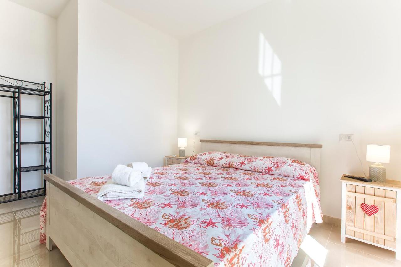 Il Giardino Fiorito Casa Vacanze ألغيرو المظهر الخارجي الصورة