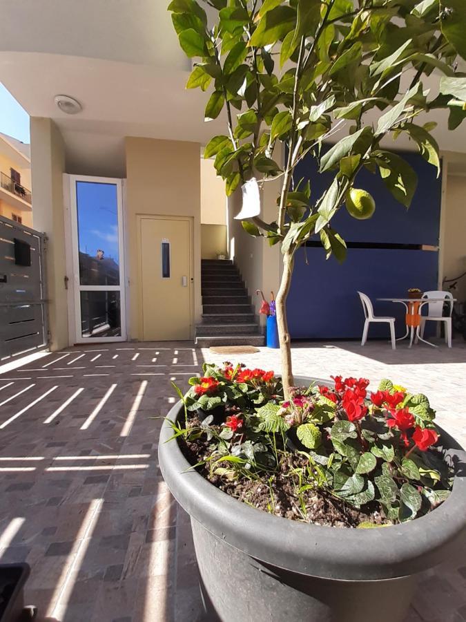 Il Giardino Fiorito Casa Vacanze ألغيرو المظهر الخارجي الصورة