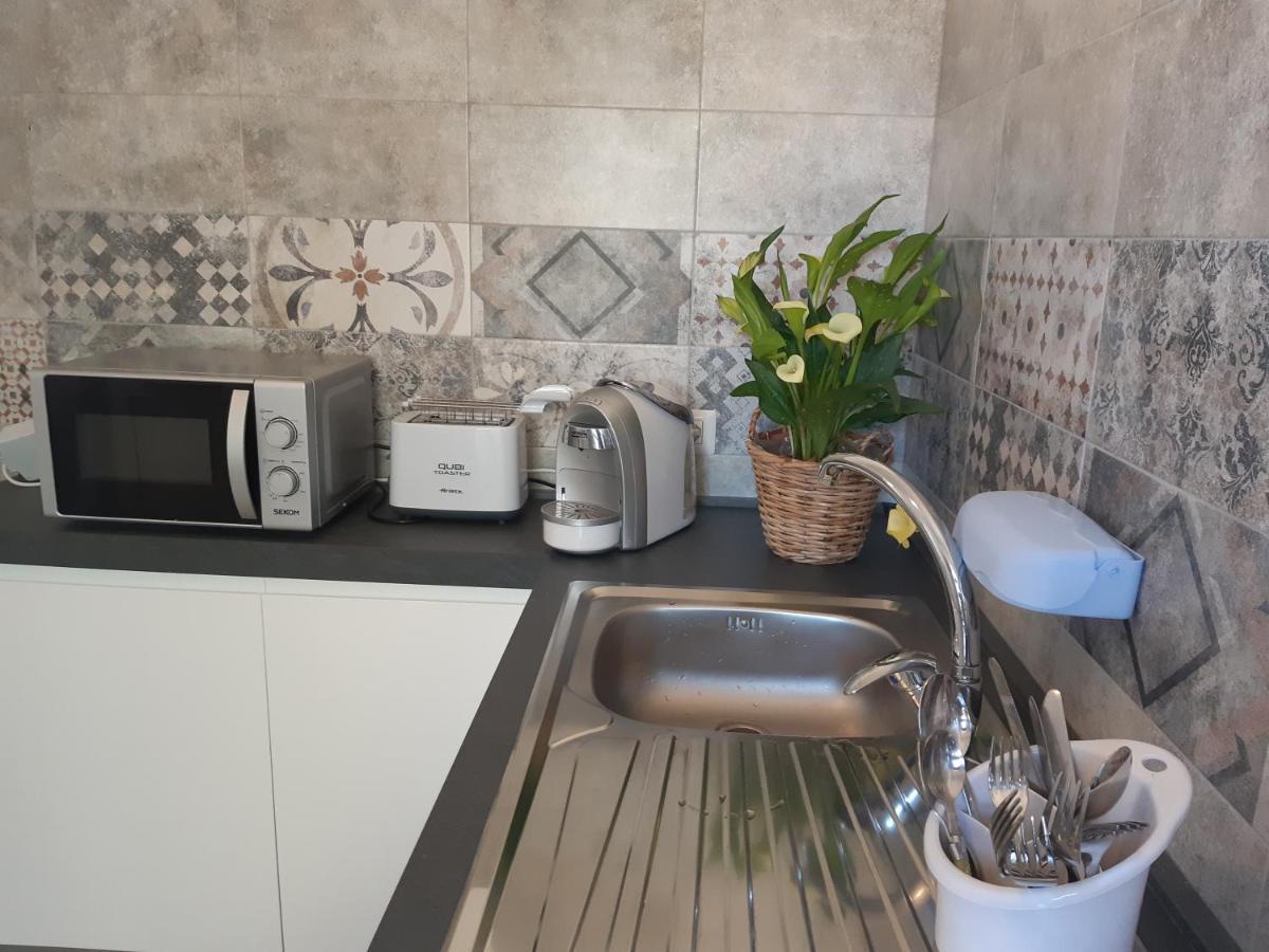 Il Giardino Fiorito Casa Vacanze ألغيرو المظهر الخارجي الصورة