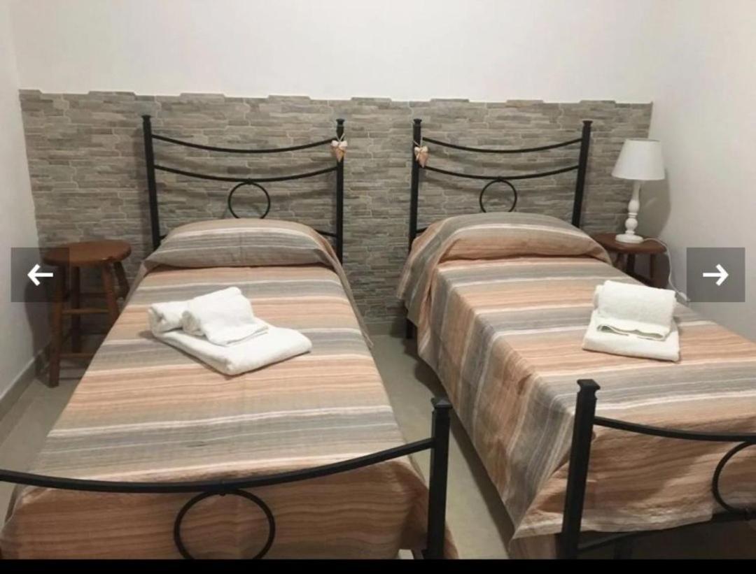 Il Giardino Fiorito Casa Vacanze ألغيرو المظهر الخارجي الصورة